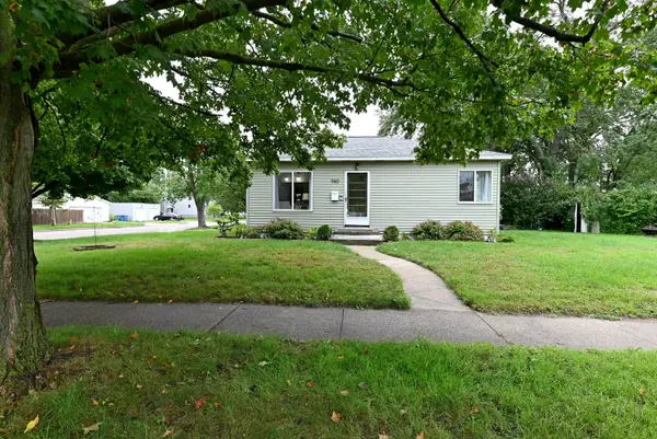 940 Grant Avenue, GrandHaven, MI 49417