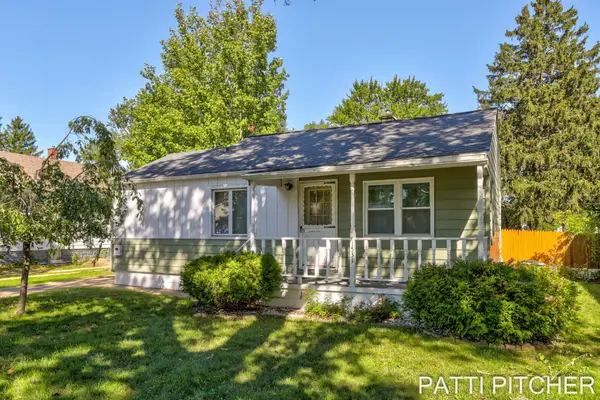 1531 Pennoyer Avenue, GrandHaven, MI 49417