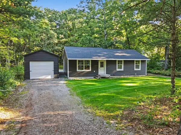 532 W River Road, Muskegon, MI 49445
