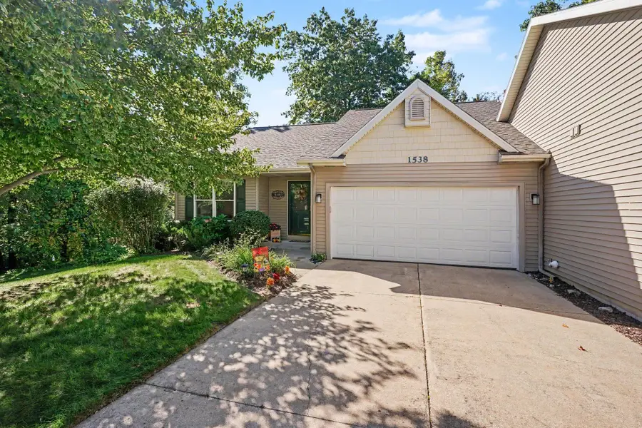 1538 Beechtree Cmns, Grand Haven, MI 49417 - #2