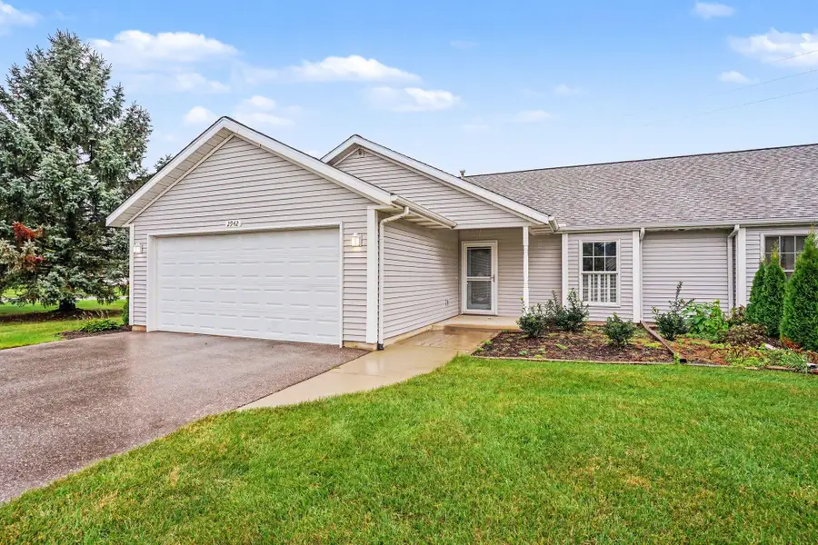 2942 Windswept Court Unit: 44, Holland, MI 49424 - #2