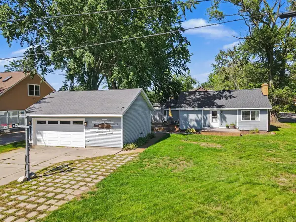 66 Lakeview Avenue, NortonShores, MI 49444