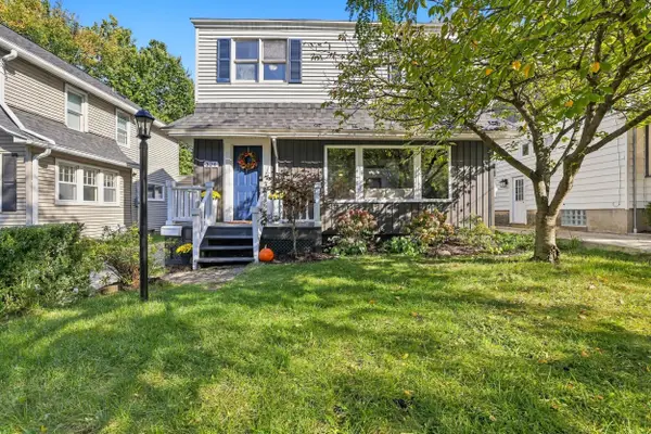 324 Gladstone Drive SE, EastGrandRapids, MI 49506