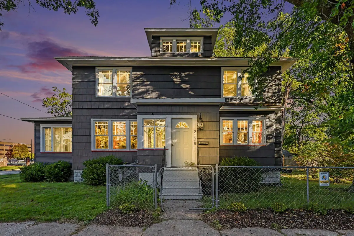 210 E Larch Avenue, Muskegon, MI 49442 - #1
