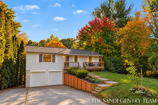 14734 160th Avenue, GrandHaven, MI 49417