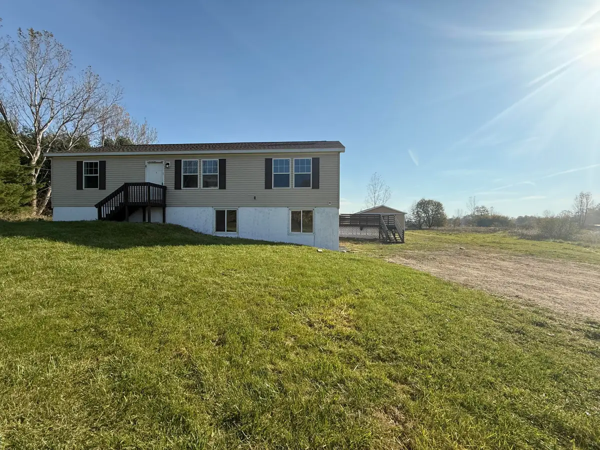 793 S Lacey Lake Road, Charlotte, MI 48813 - #1