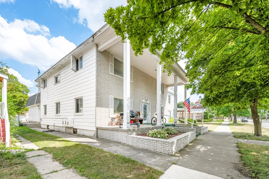 117 S Warren Avenue, Big Rapids, MI 49307 - #2