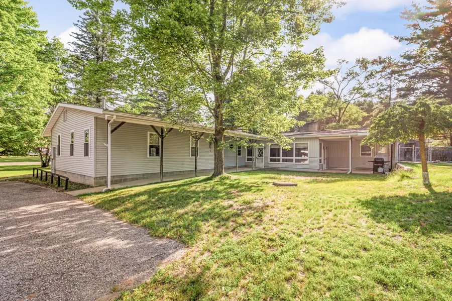18751 16 Mile Rd, Big Rapids, MI 49307 - #2