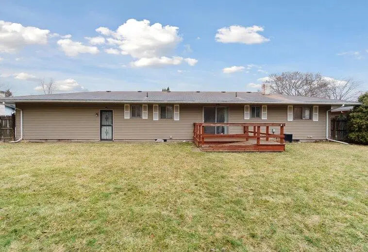 3172 Mysylvia Drive, Saginaw, MI 48601 - #1