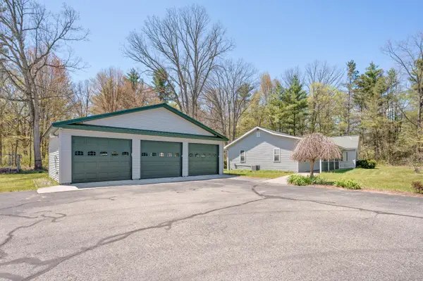 19077 12 Mile Road, BigRapids, MI 49307