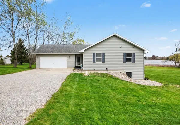 3520 W Lake Drive, Sears, MI 49679