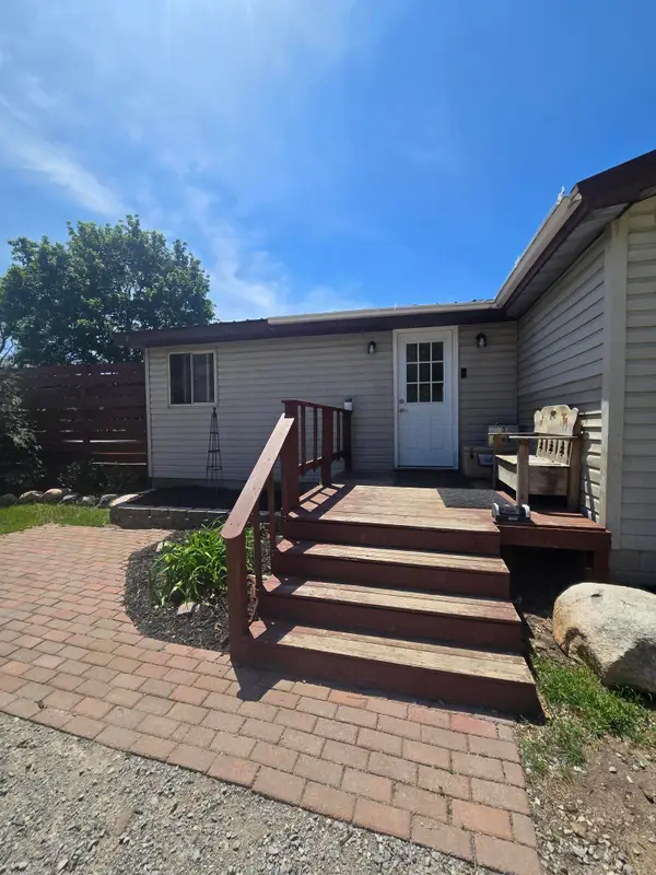 12495 5 Mile Road, Evart, MI 49631
