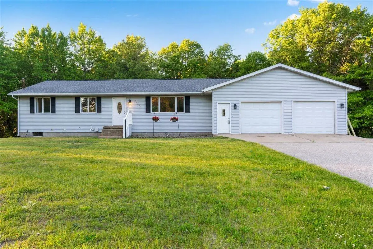 20200 W Lake Montcalm Road, Reynolds, MI 49329 - #1