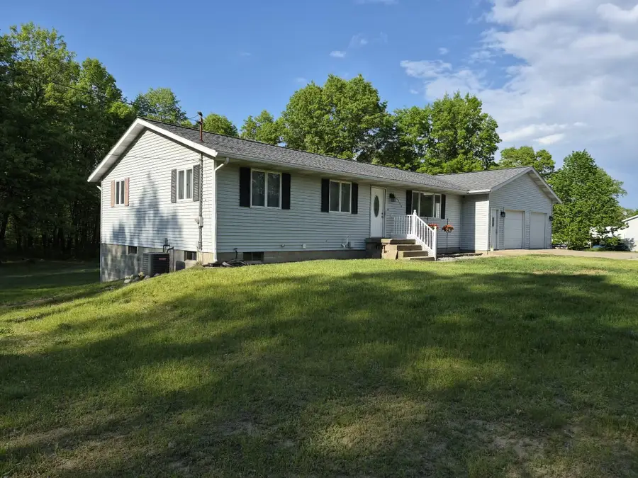 20200 W Lake Montcalm Road, Reynolds, MI 49329 - #3