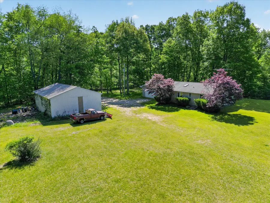 3076 Senator Road, Sheridan, MI 48884 - #2
