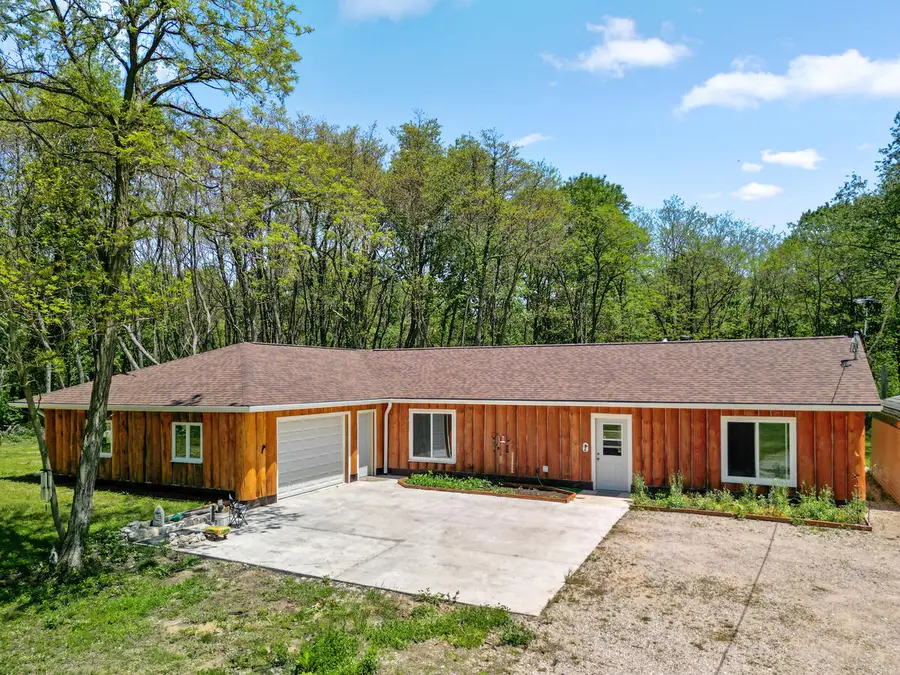 2538 S Van Wagoner Avenue, Hesperia, MI 49421 - #2