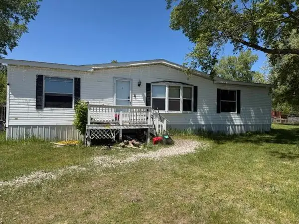 2906 S 33 Road, Cadillac, MI 49601