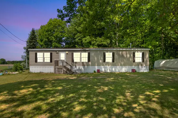 2757 127th Avenue, Morley, MI 49336