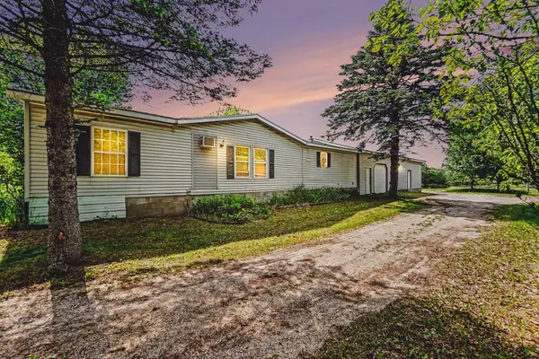 10967 S Hawkins Road, ReedCity, MI 49677
