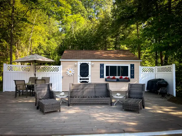 4629 S Croton Hardy Drive, Newaygo, MI 49337
