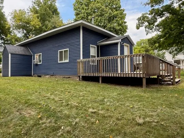 37 E Jefferson Street, Newaygo, MI 49337 - #2