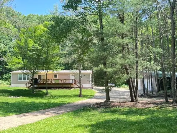 7672 E 48th Street, Chase, MI 49623