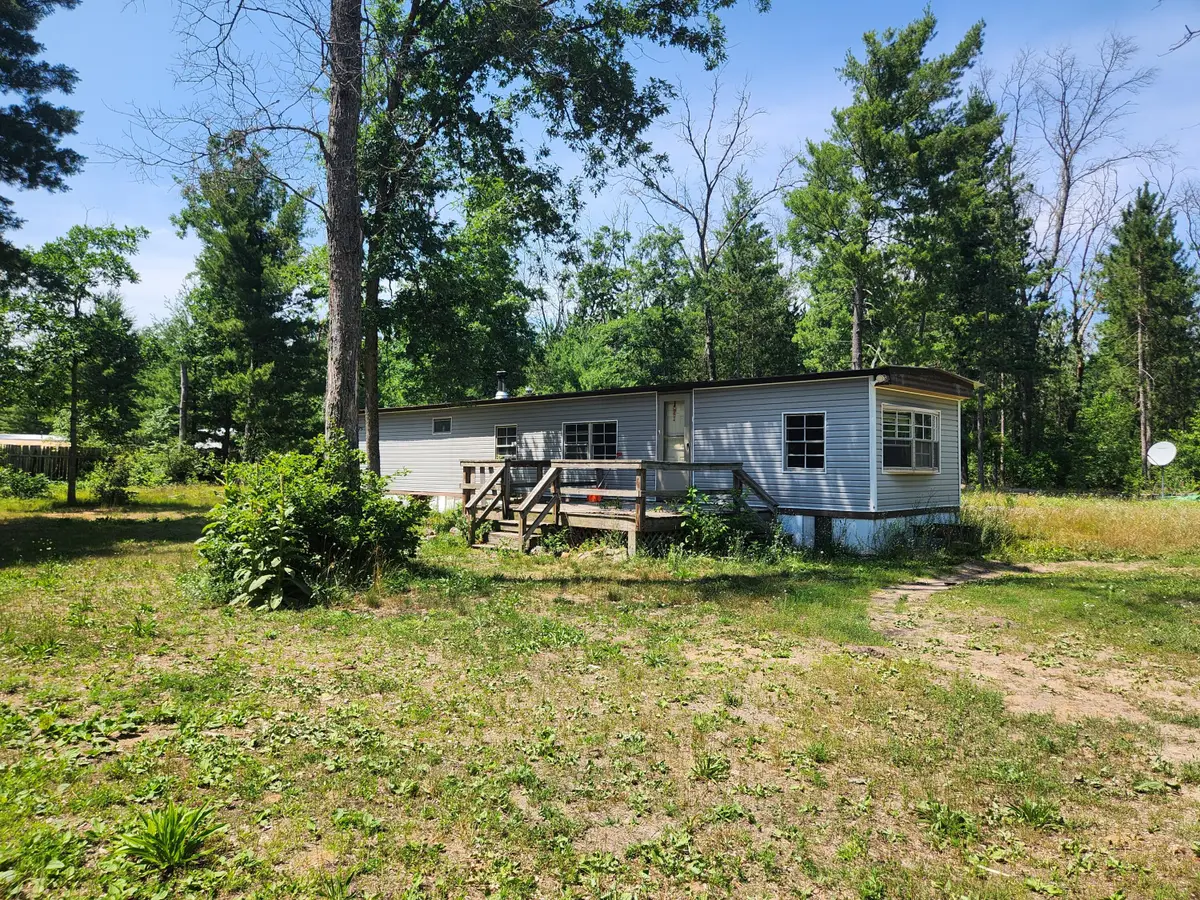 8253 S Washington Avenue, Baldwin, MI 49304 - #1