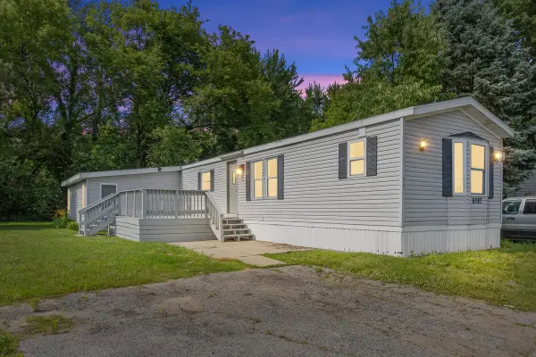 8787 Country View Drive NW, Sparta, MI 49345