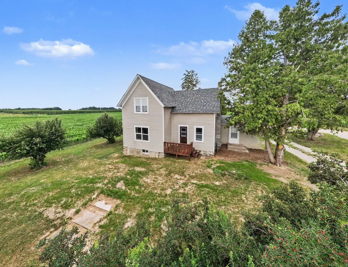 3735 S Stone Road S, Fremont, MI 49412 - #1
