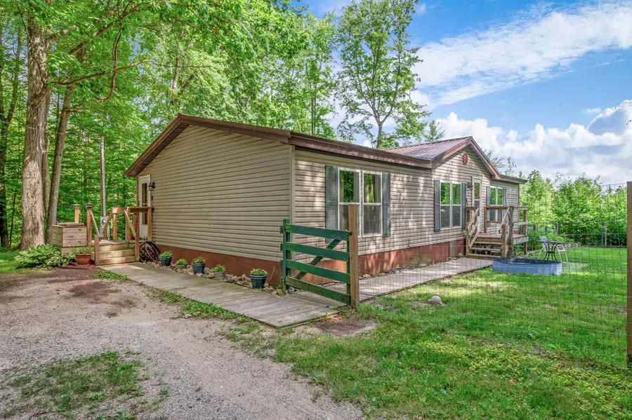 756 N Cottonwood Avenue, White Cloud, MI 49349 - #2