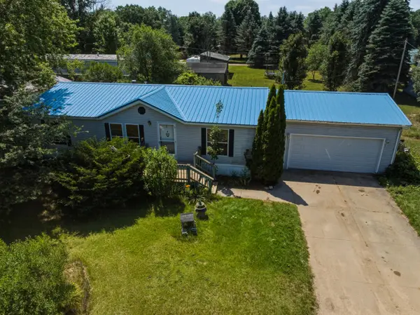 18871 Cardinal Drive, Morley, MI 49336