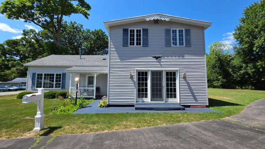 2151 E Coral Road NE, Edmore, MI 48829 - #2