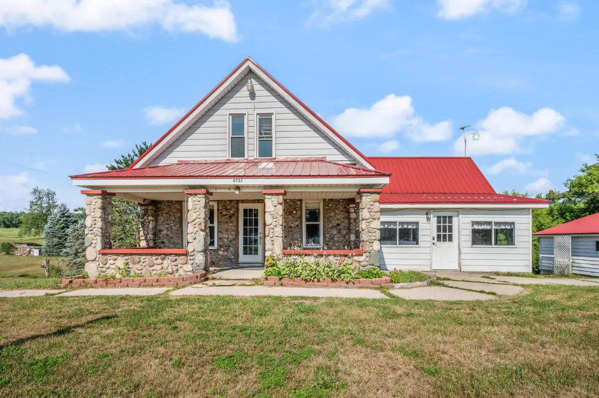 8757 N Clare Avenue, Harrison, MI 48625 - #1