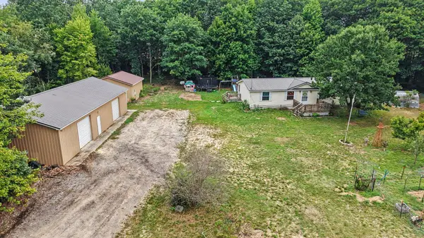 5847 W Austrian Pine Lane, Grant, MI 49327