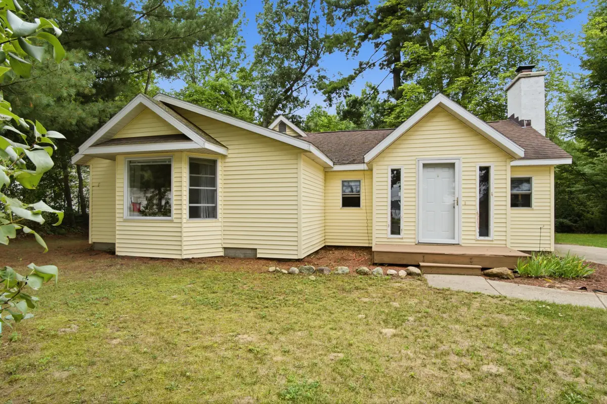 1508 E Hess Lake Drive, Grant, MI 49327 - #1