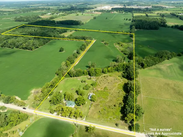 8070 Arkona Road, Clinton, MI 49236