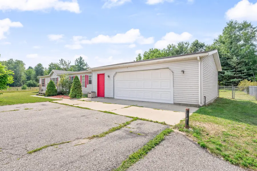 9041 7 Mile Road, Evart, MI 49631 - #2