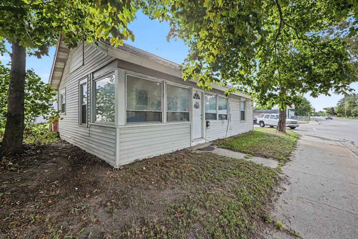 807 Colburn Avenue, Big Rapids, MI 49307 - #1