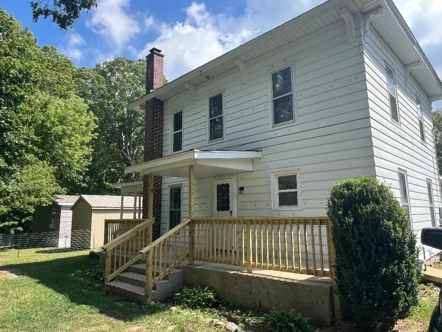 89 E Post Street, Newaygo, MI 49337 - #3