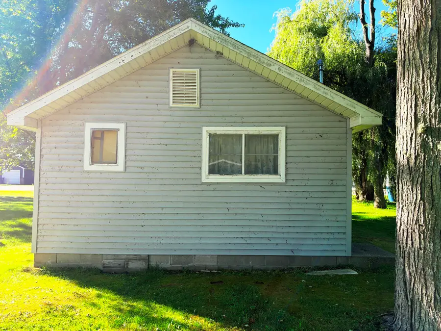 12352 E Houghton Lake Drive, Lake, MI 48629 - #2
