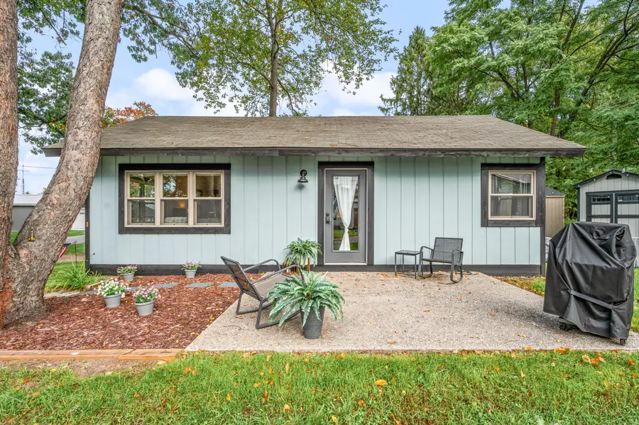 738 W Mohawk Trail, White Cloud, MI 49349 - #2
