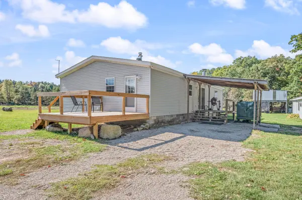 6674 E 48th Street, Chase, MI 49623