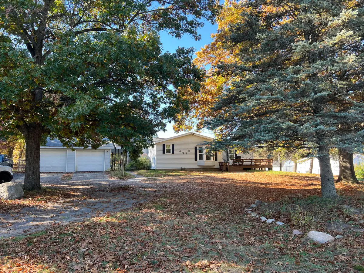 2450 S Greenville Road, Greenville, MI 48838 - #1