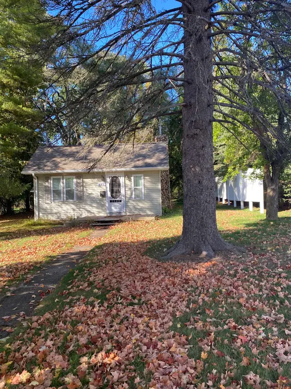 195 Fremont, WestBranch, MI 48661