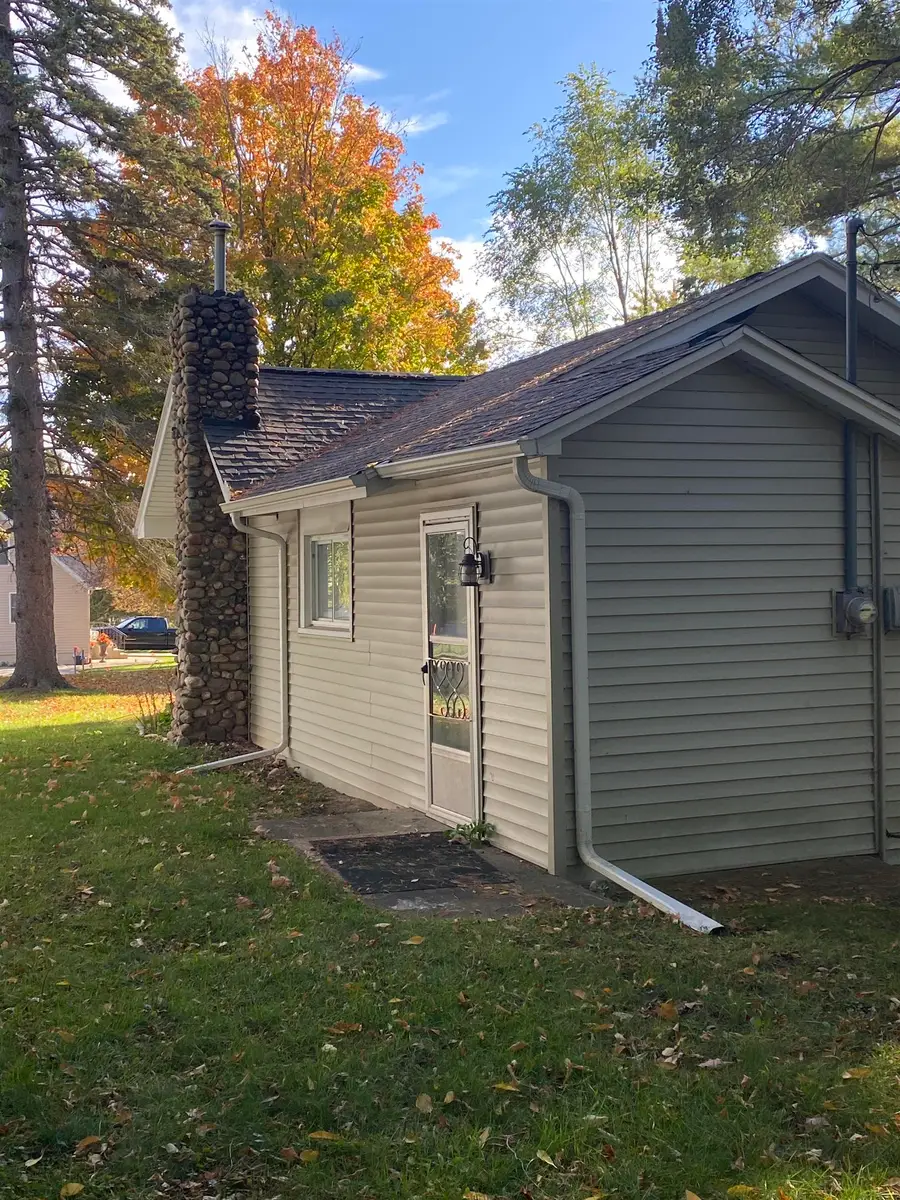195 Fremont, West Branch, MI 48661 - #2