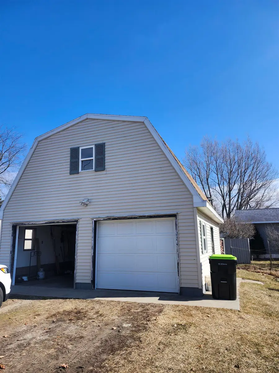 601 E Westover ST, East Tawas, MI 48730 - #2