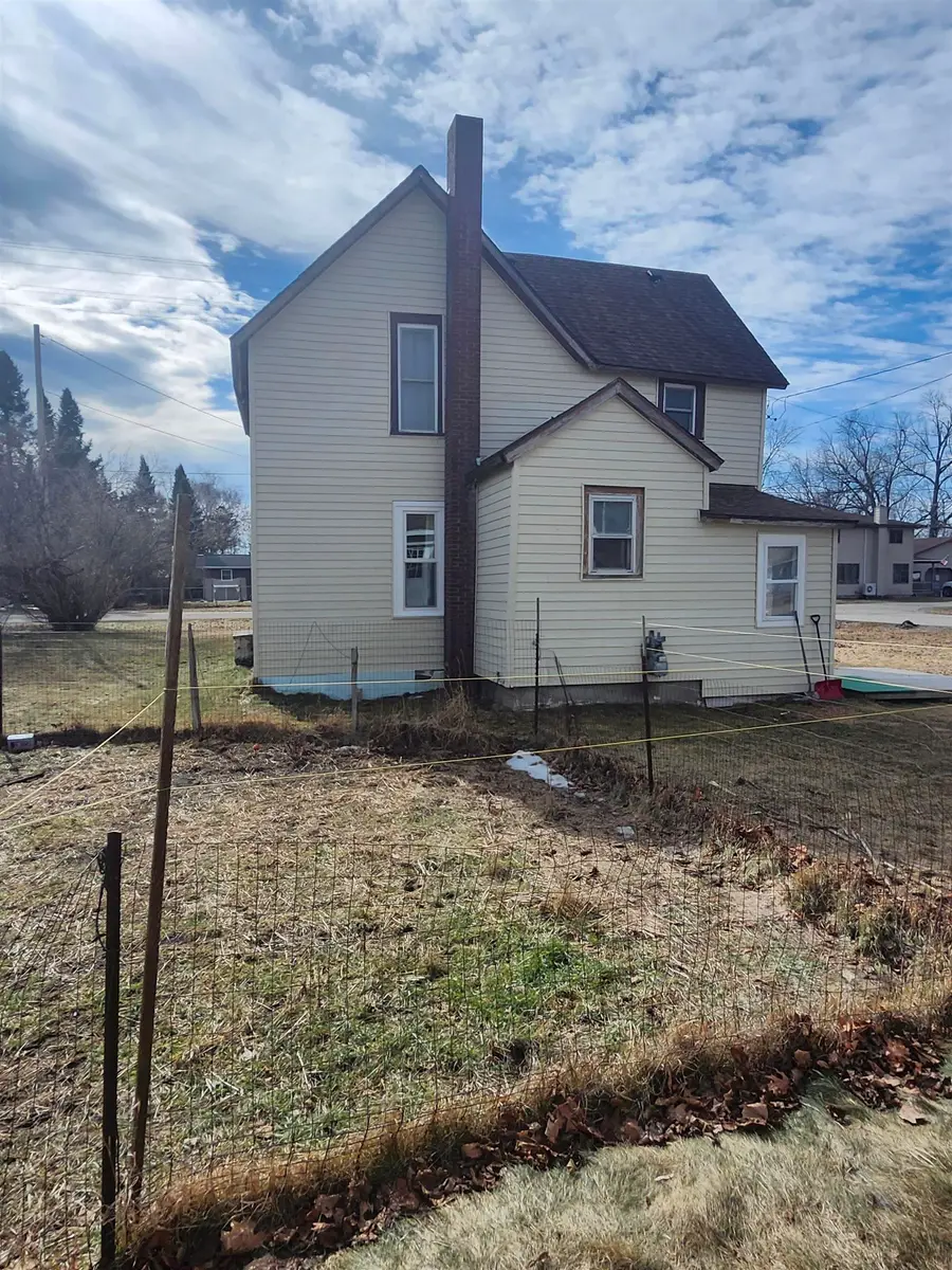 601 E Westover ST, East Tawas, MI 48730 - #3