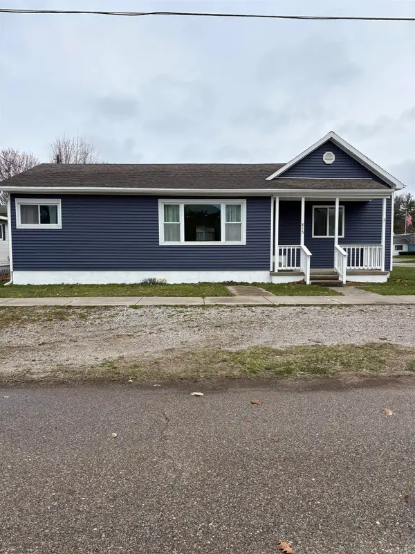 815 E State, EastTawas, MI 49830