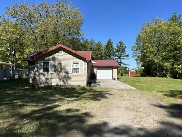 22 S Baldwin Resort RD, EastTawas, MI 48730