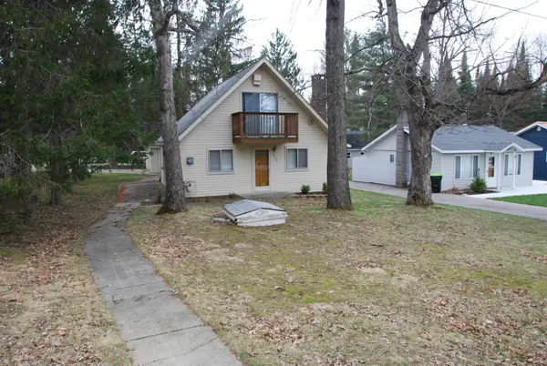 9406 Van Buren, StHelen, MI 48656